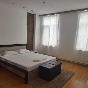 Appartamento Yanis, Bucarest