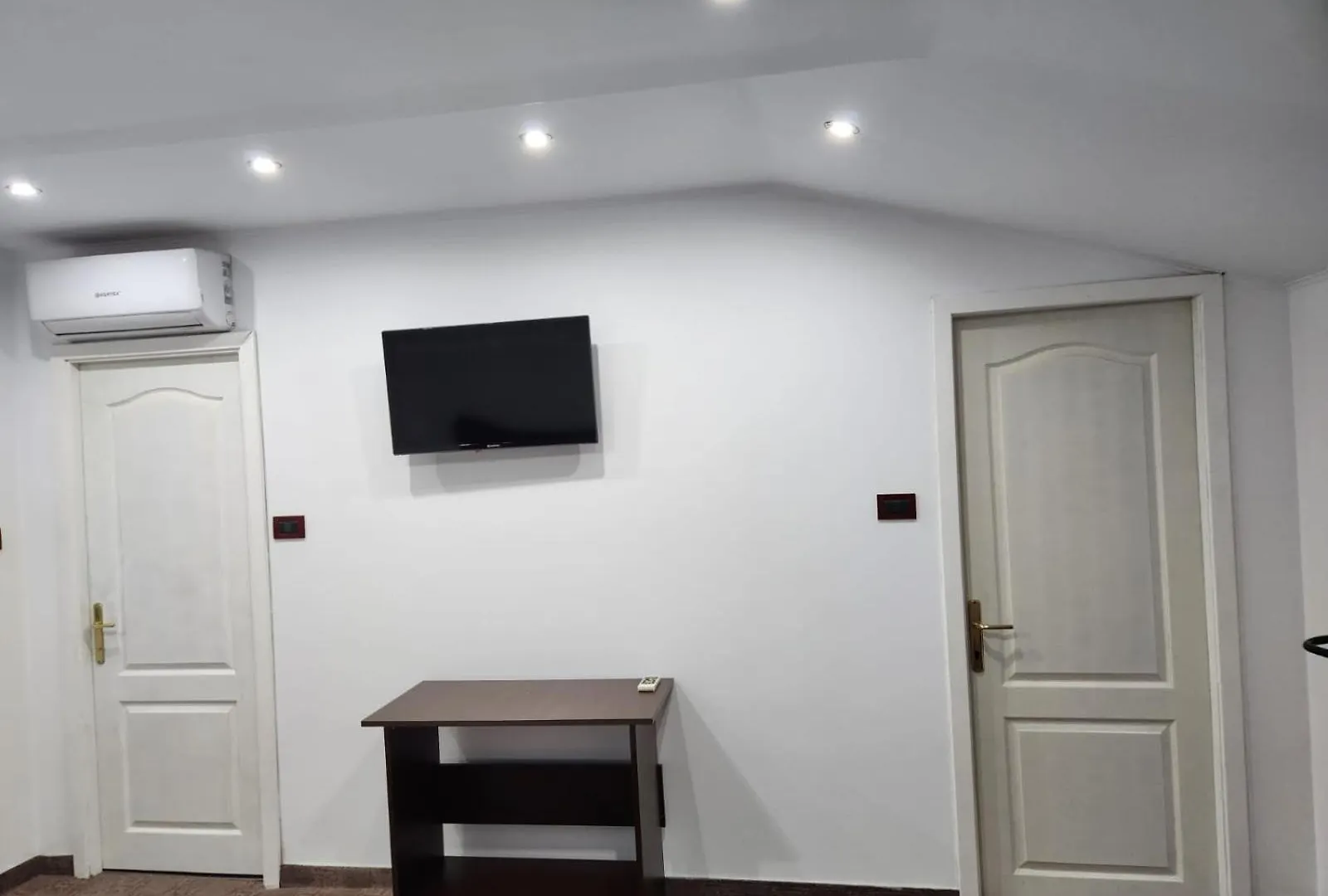 Luxinn Bucarest Bed & Breakfast