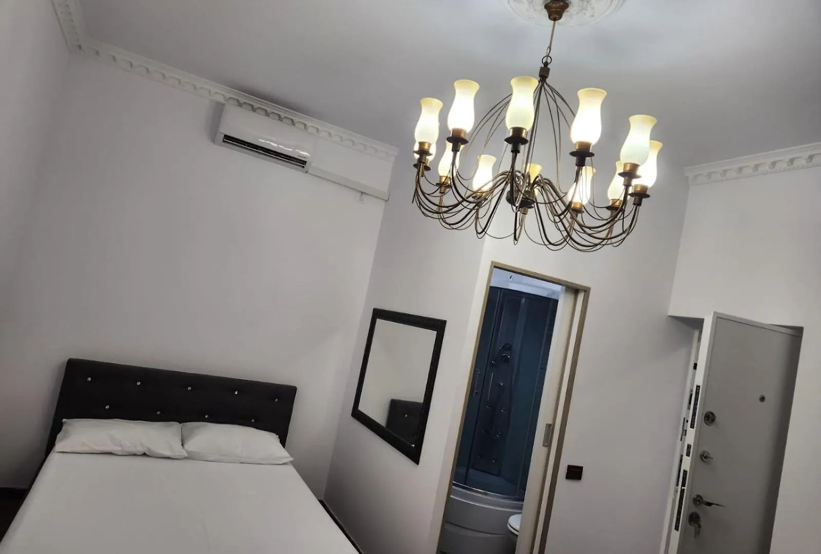 Luxinn Bucarest Romania