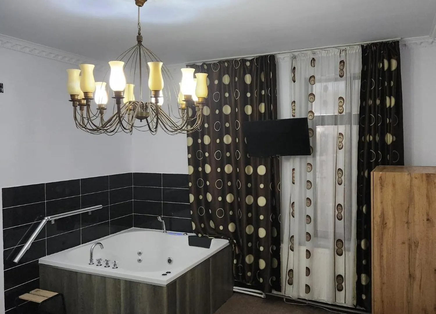 Luxinn Bucarest