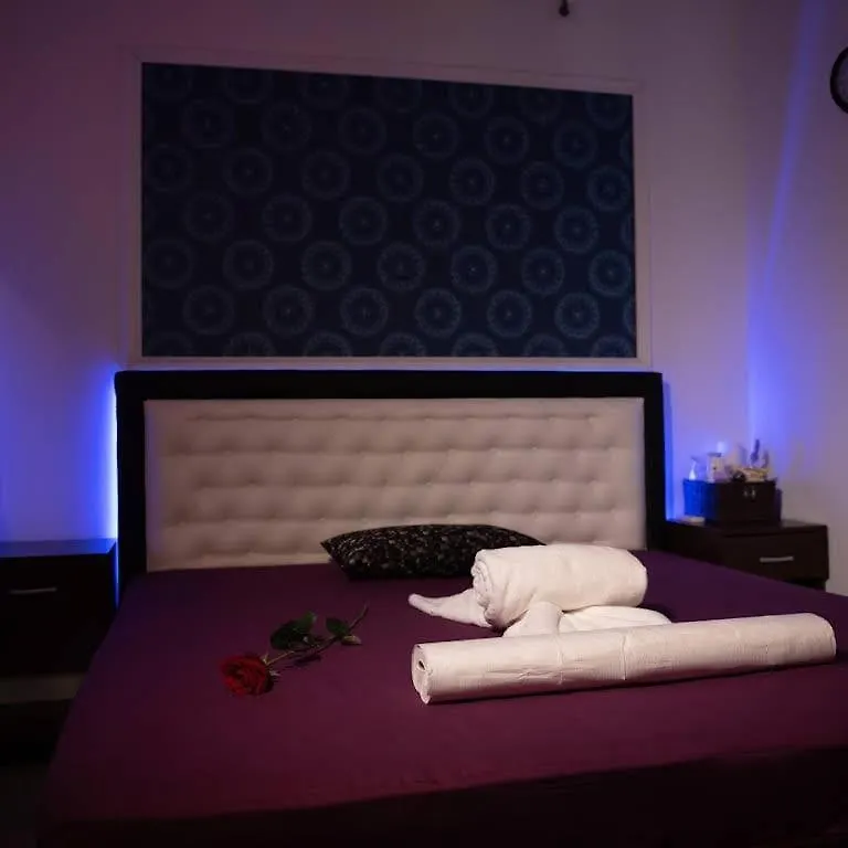 Bed & Breakfast Luxinn Bucarest